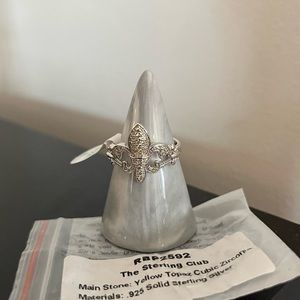 fleur-de-lis Sterling Silver Ring size 8